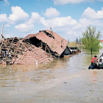 Direcţia Generală de Asistenţă Socială şi Protecţia Copilului Sector 6  sprijină persoanele afectate de inundaţii